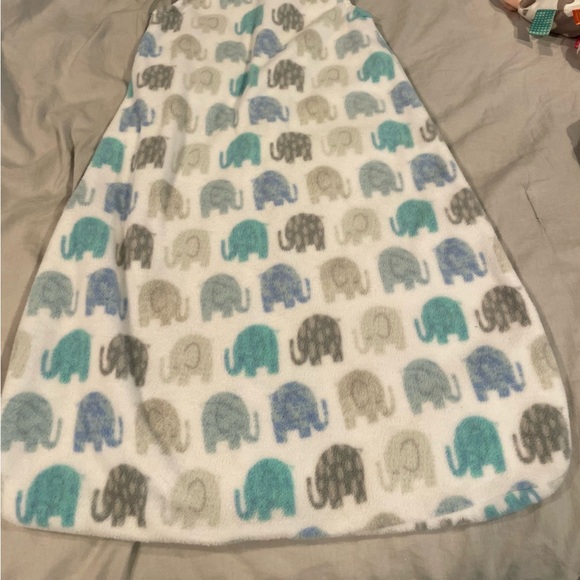 Halo Fleece -Elephant Print Baby Sleep Sack - Picture 2 of 3